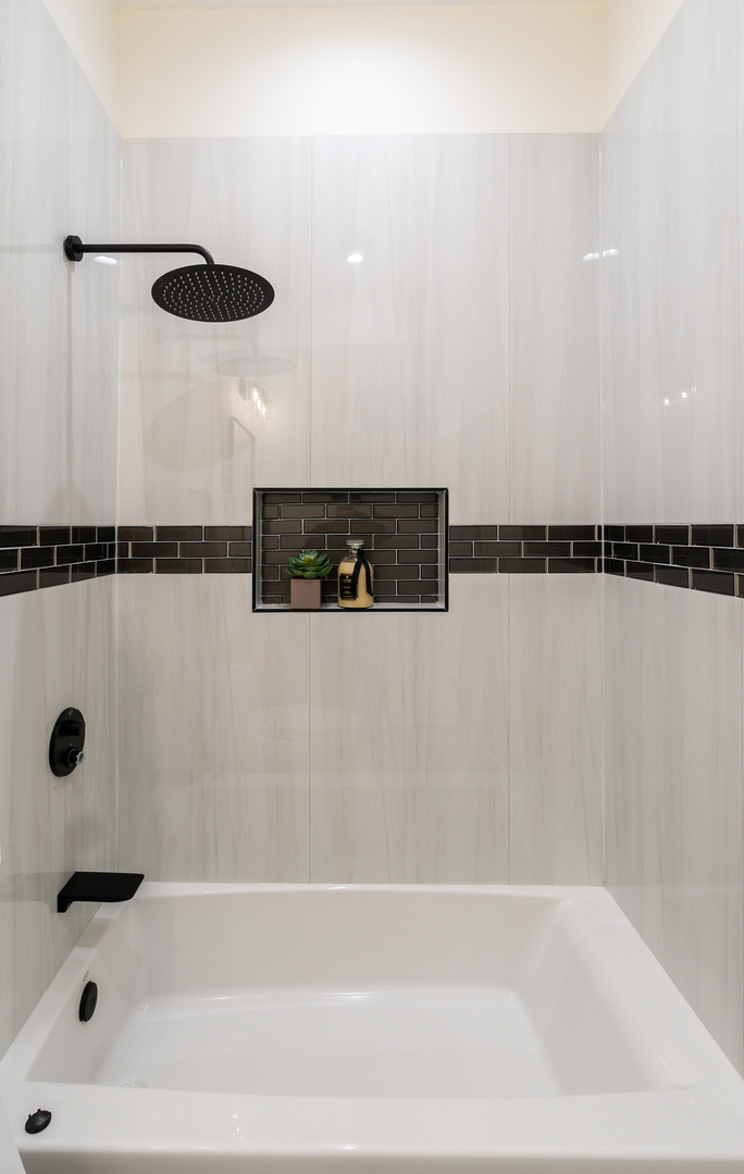 1018 N Princeton Avenue, Villa Park, IL 60181