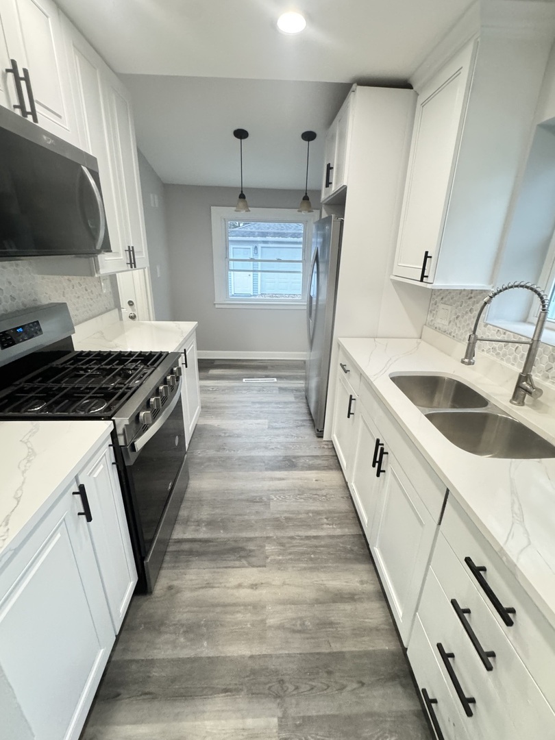 758 N Kenilworth Avenue, Glen Ellyn, IL 60137