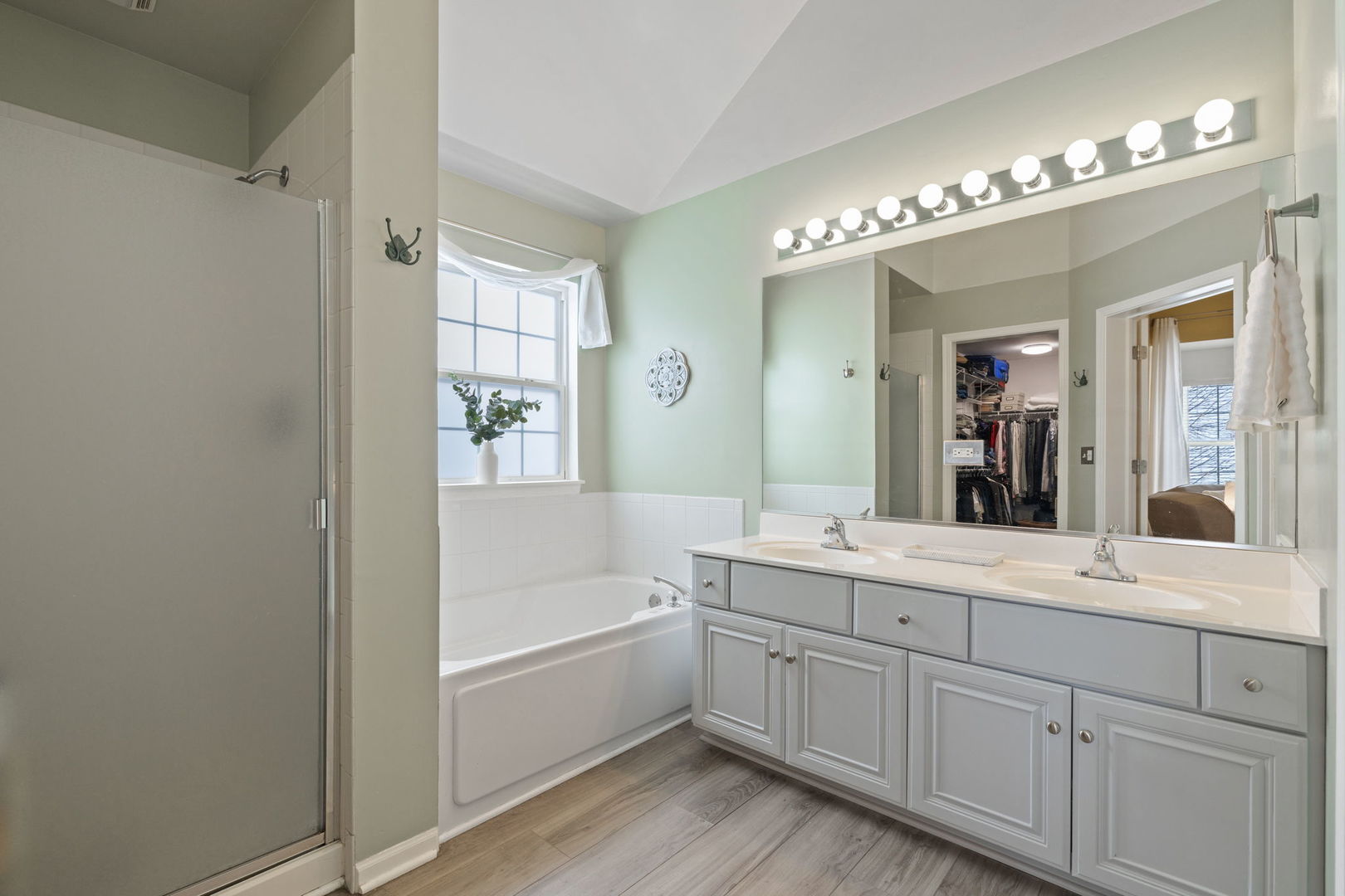 3311 Fairmont Avenue, Naperville, IL 60564