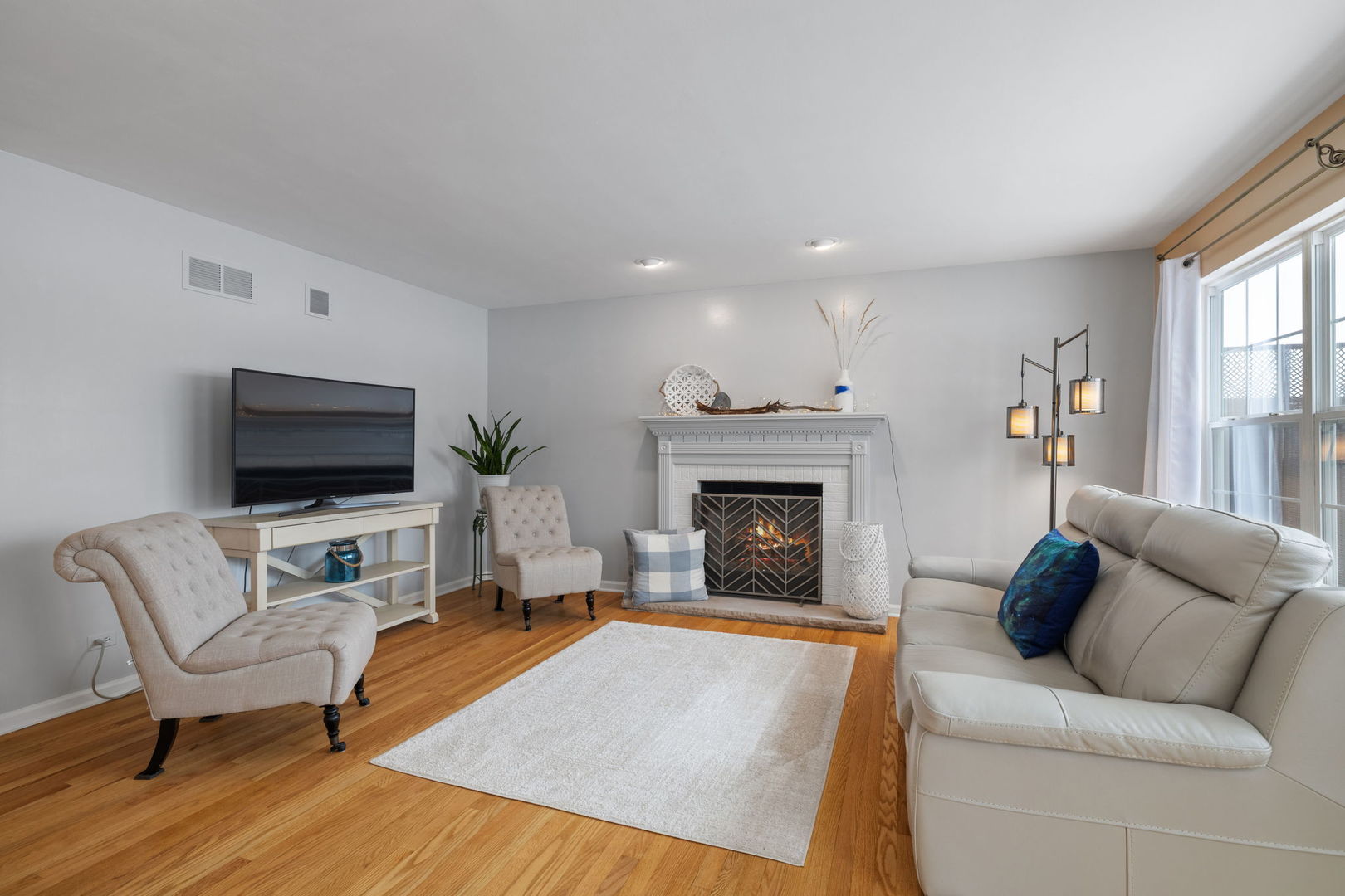 3311 Fairmont Avenue, Naperville, IL 60564