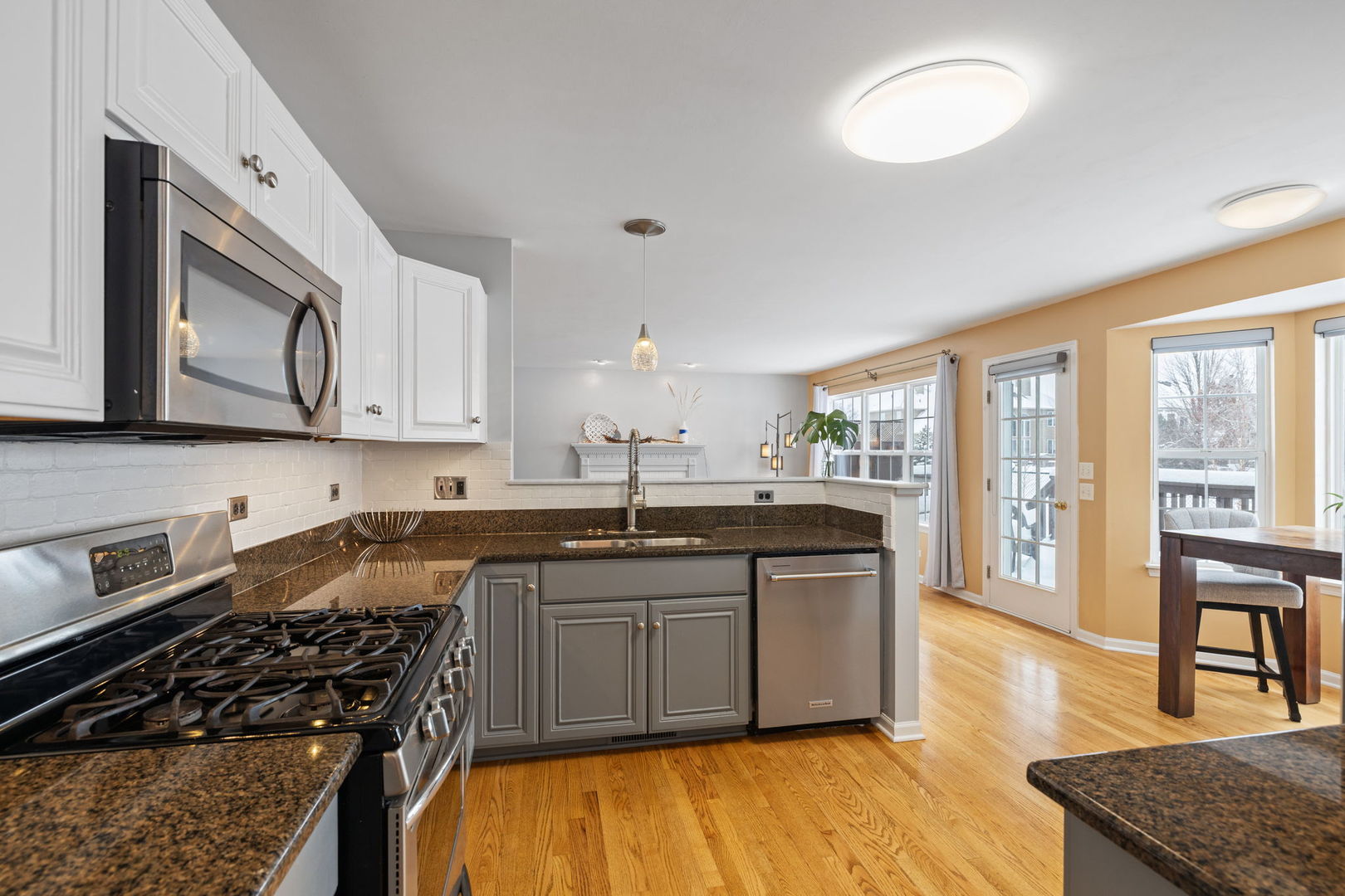 3311 Fairmont Avenue, Naperville, IL 60564