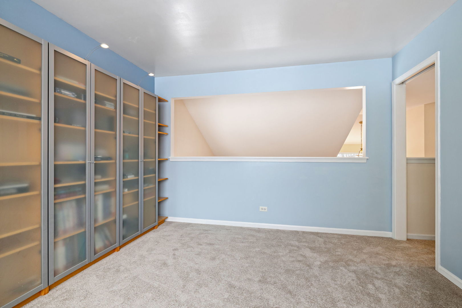 3311 Fairmont Avenue, Naperville, IL 60564