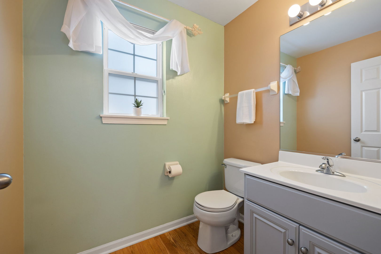 3311 Fairmont Avenue, Naperville, IL 60564