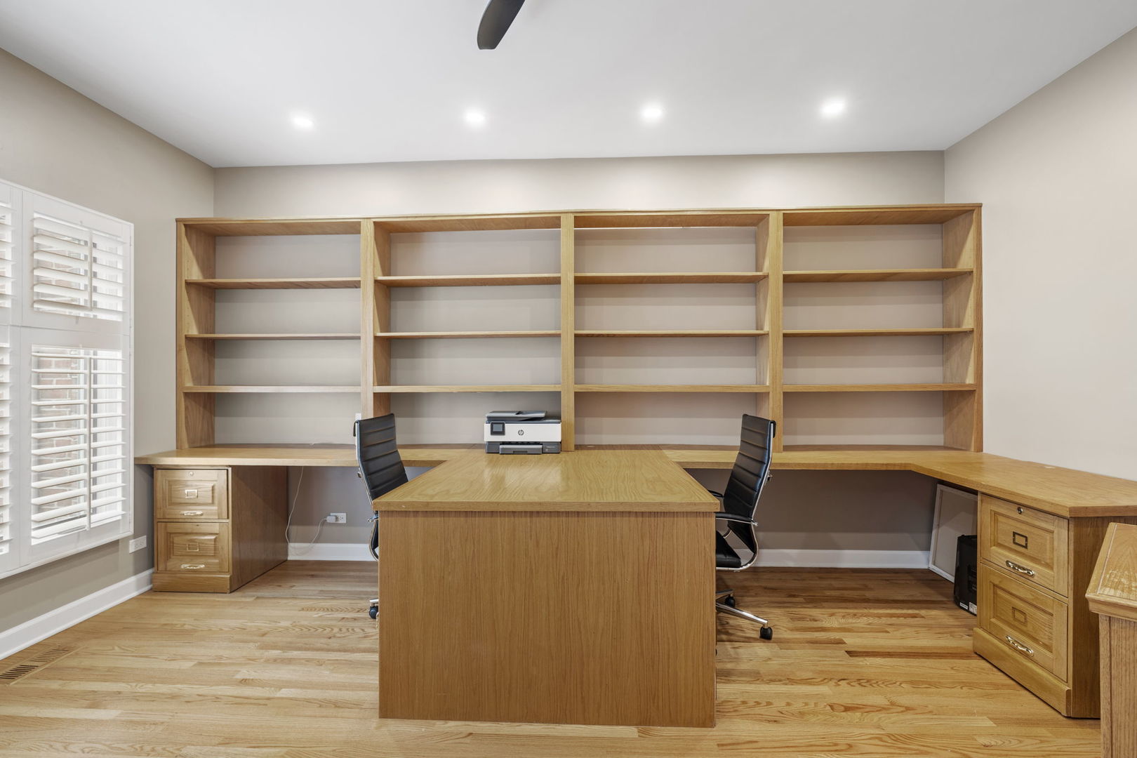 1203 N Burning Bush Lane, Mount Prospect, IL 60056