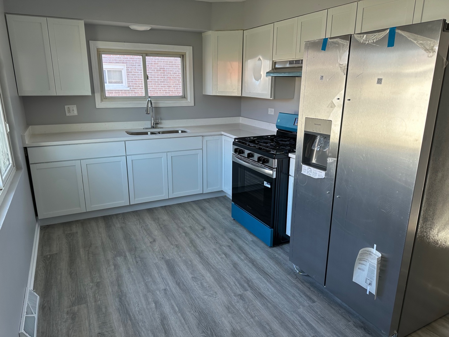 2956 Sherwood Avenue, Markham, IL 60428