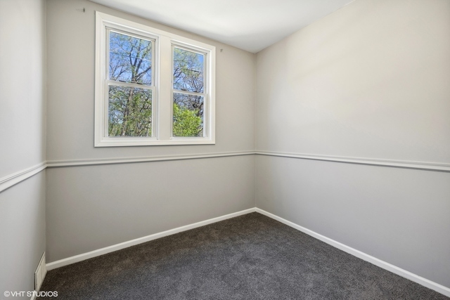 8223 30th Street, North Riverside, IL 60546