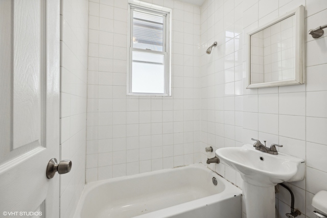 8223 30th Street, North Riverside, IL 60546