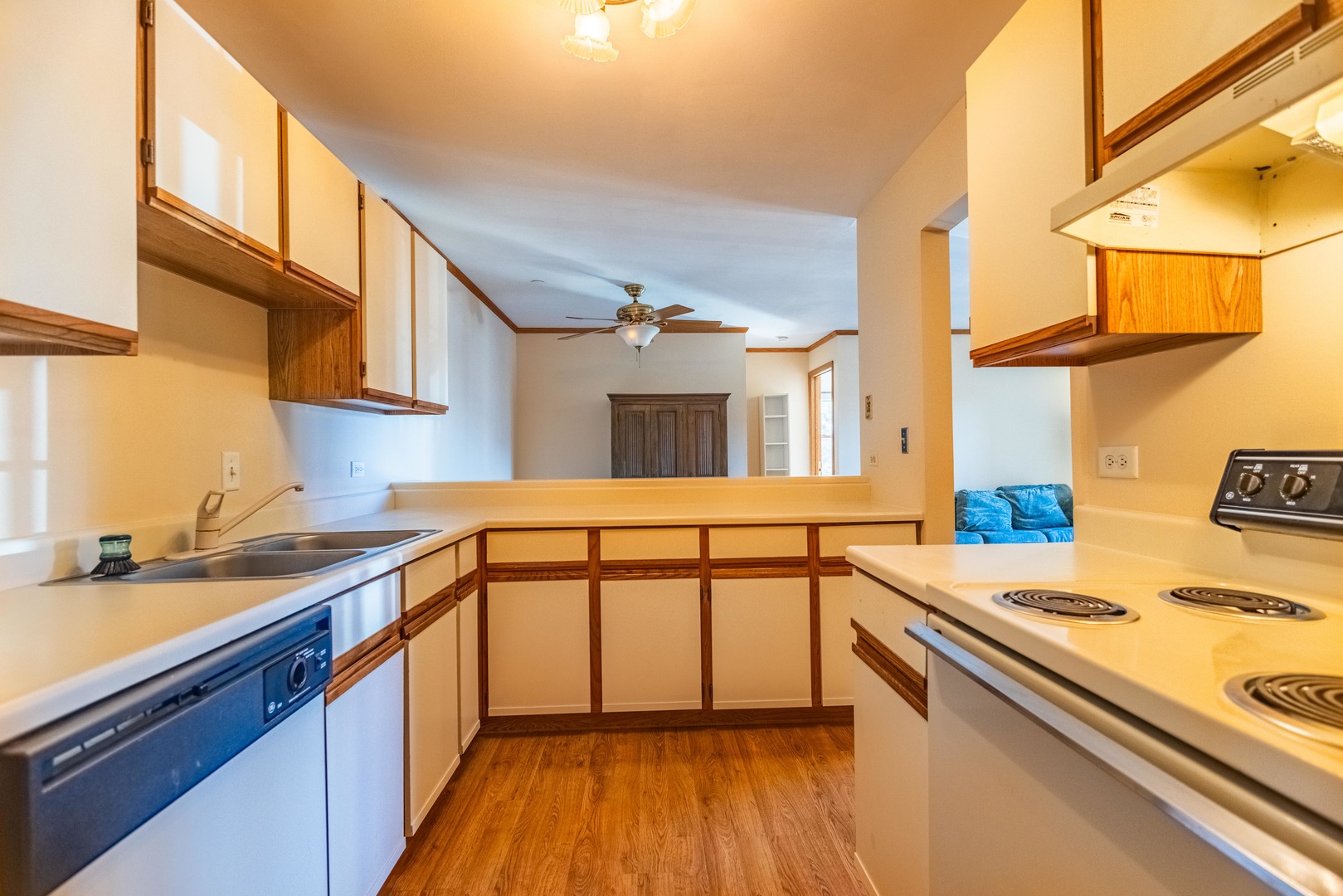 1345 CUNAT Court #2D, Lake In The Hills, IL 60156