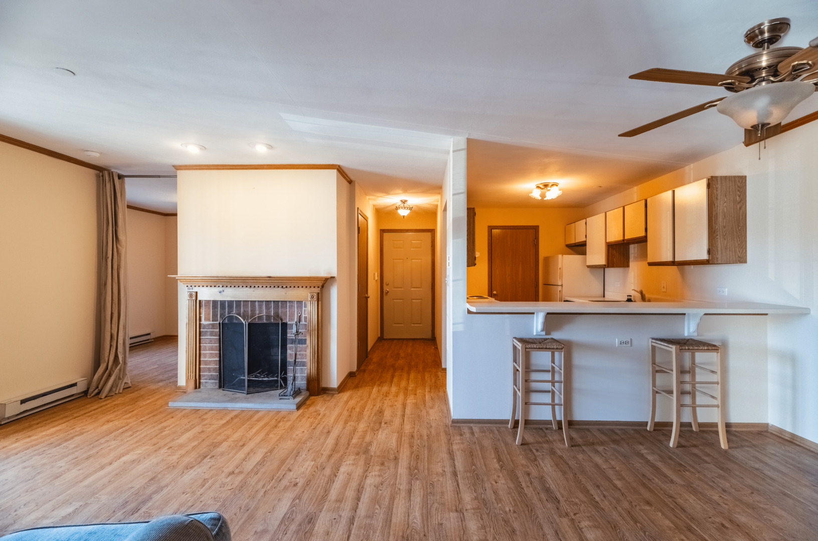 1345 CUNAT Court #2D, Lake In The Hills, IL 60156