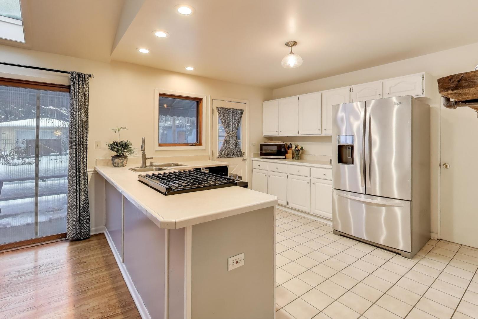 3206 Sunnyside Avenue, Brookfield, IL 60513