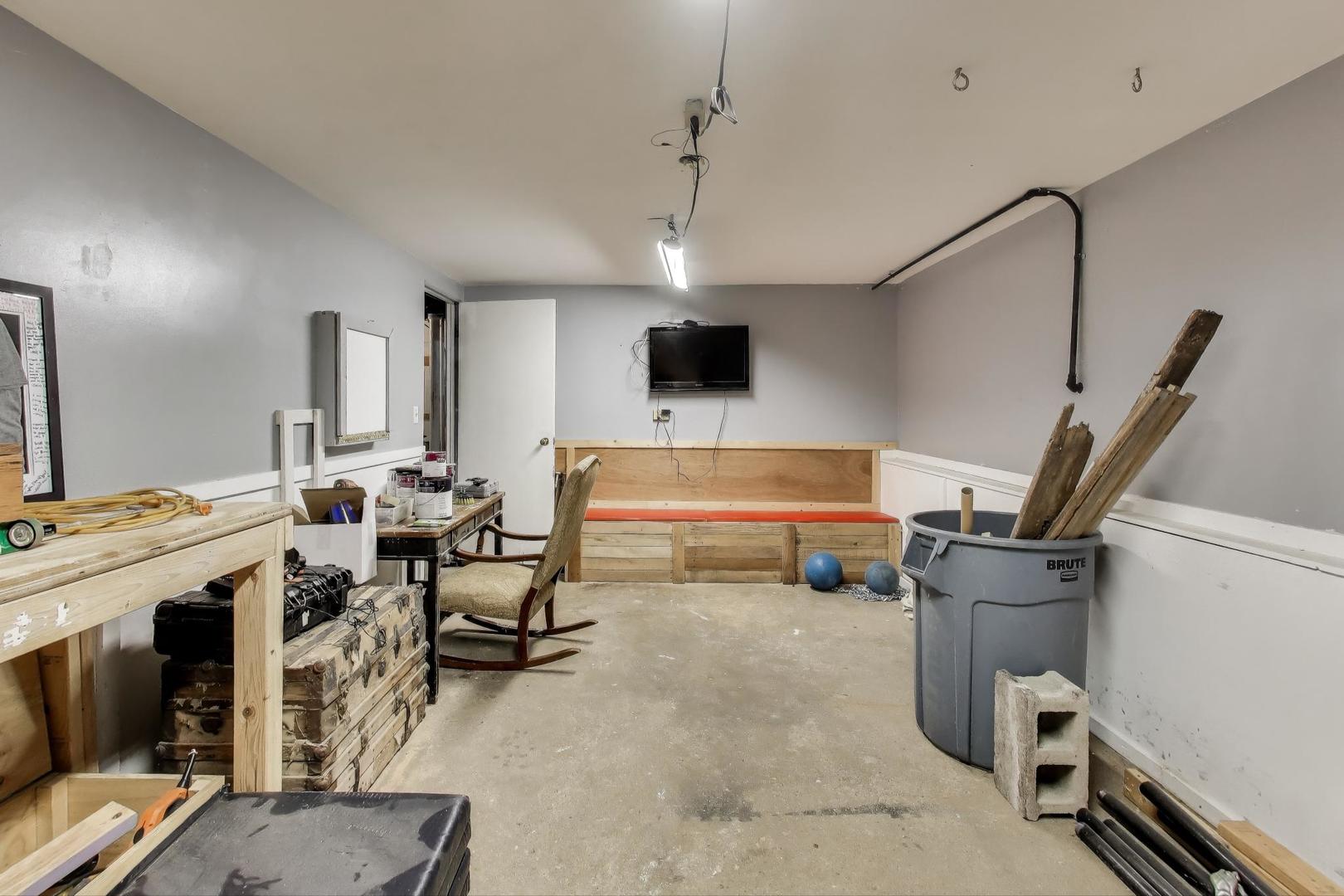 3206 Sunnyside Avenue, Brookfield, IL 60513