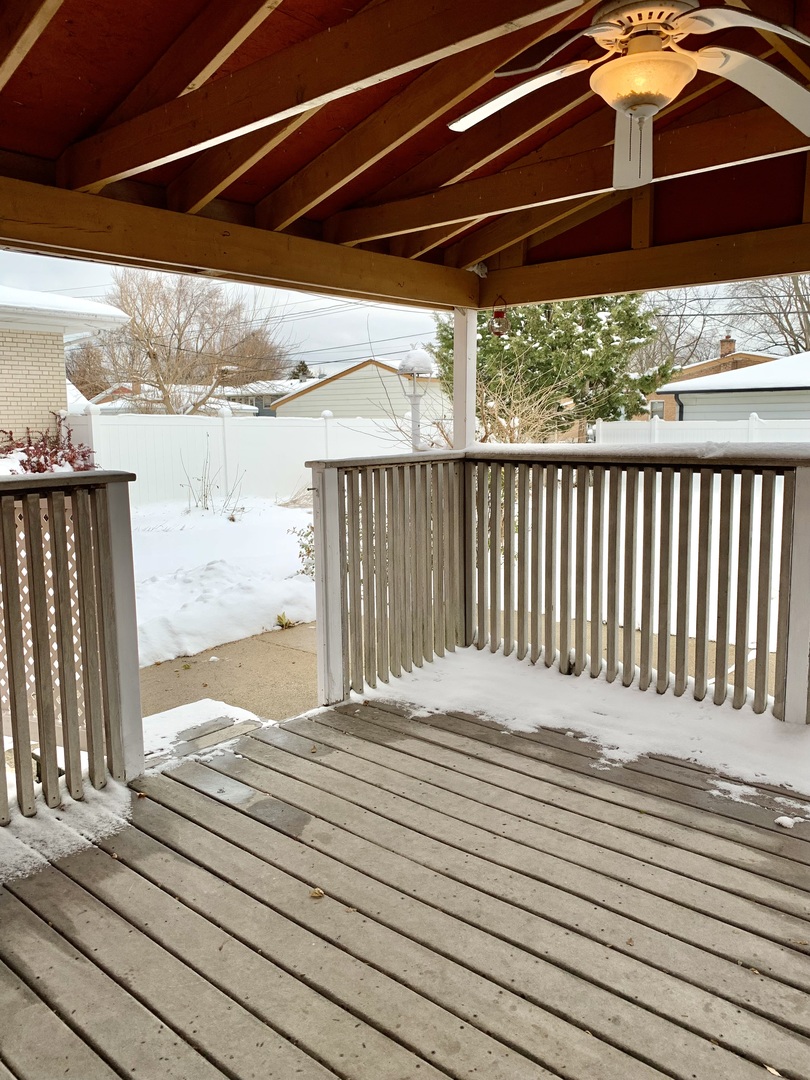 10617 S Kenton Avenue, Oak Lawn, IL 60453