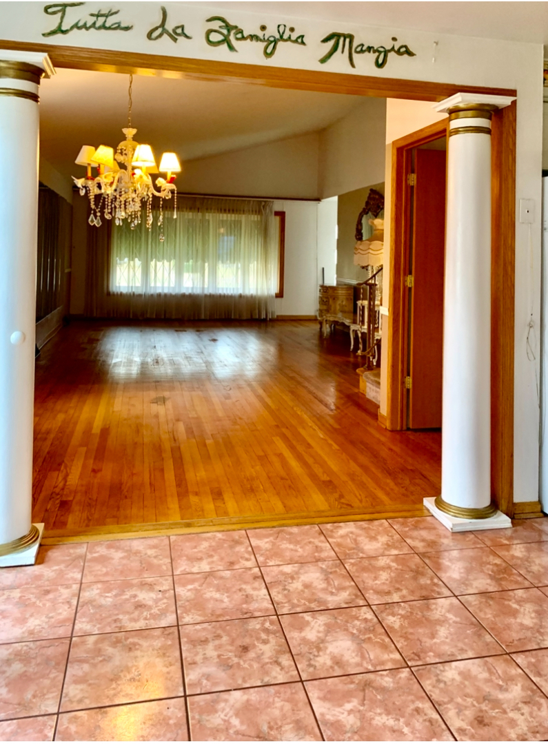 10617 S Kenton Avenue, Oak Lawn, IL 60453