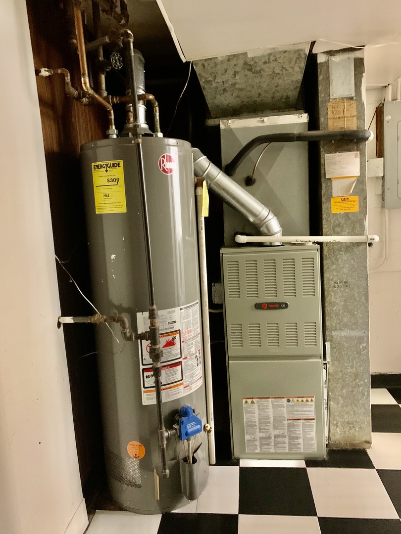 10617 S Kenton Avenue, Oak Lawn, IL 60453