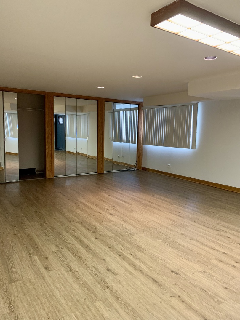 10617 S Kenton Avenue, Oak Lawn, IL 60453