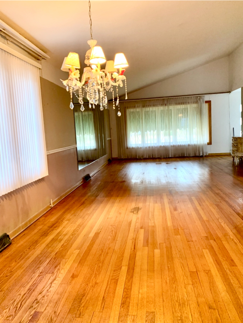 10617 S Kenton Avenue, Oak Lawn, IL 60453