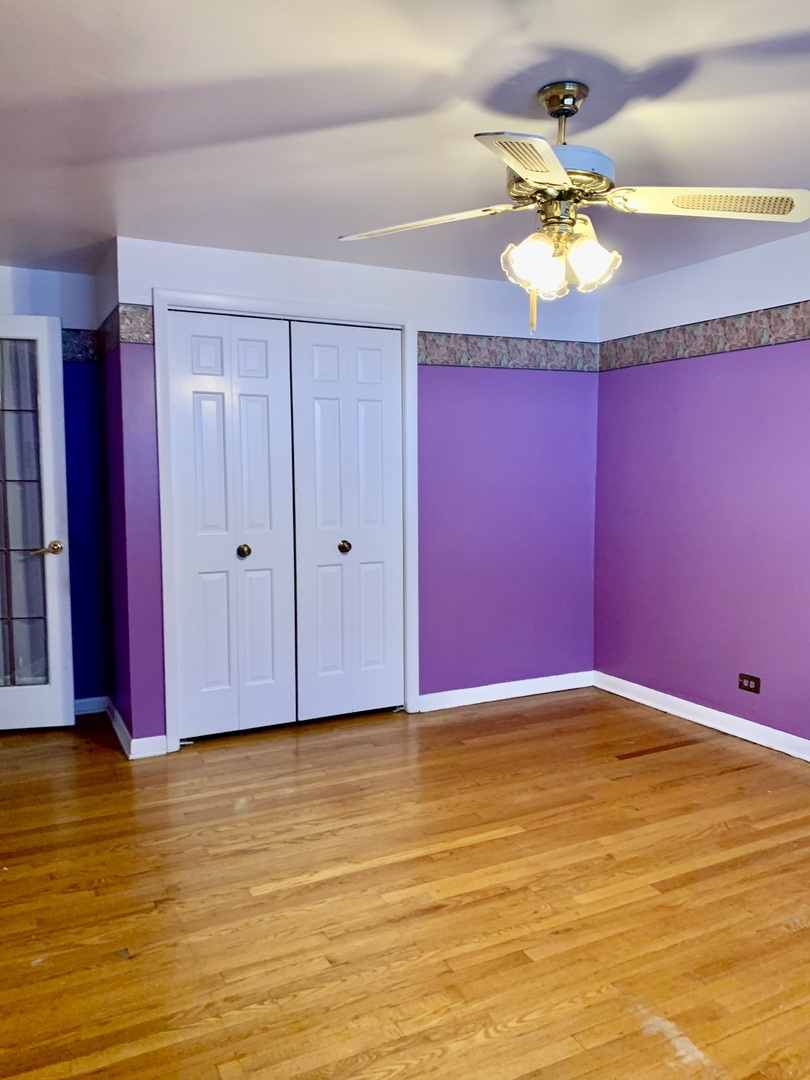 10617 S Kenton Avenue, Oak Lawn, IL 60453