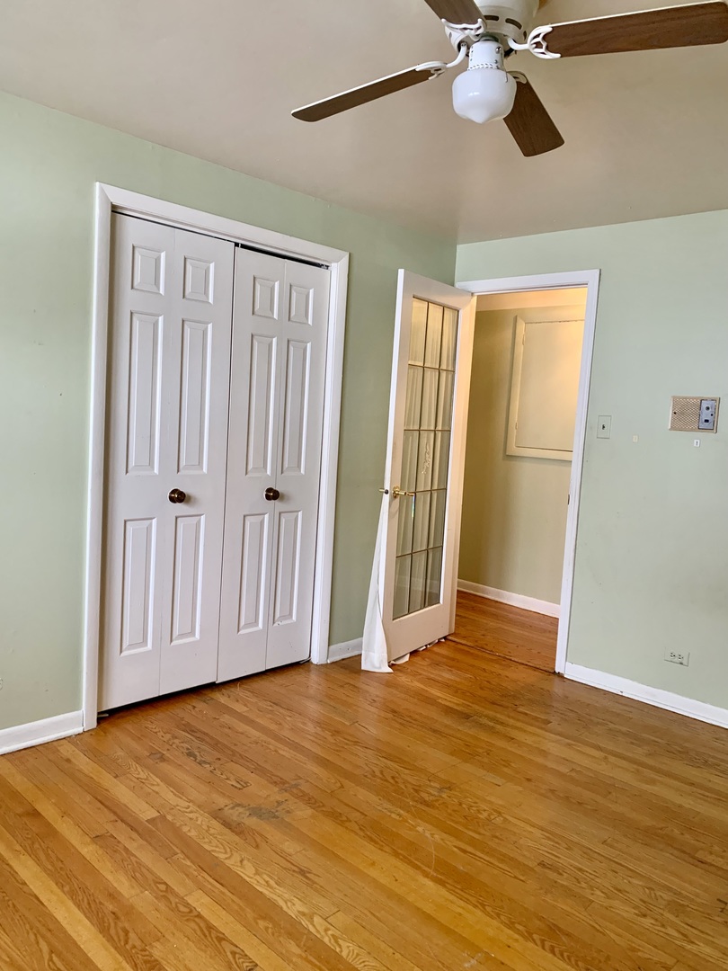 10617 S Kenton Avenue, Oak Lawn, IL 60453