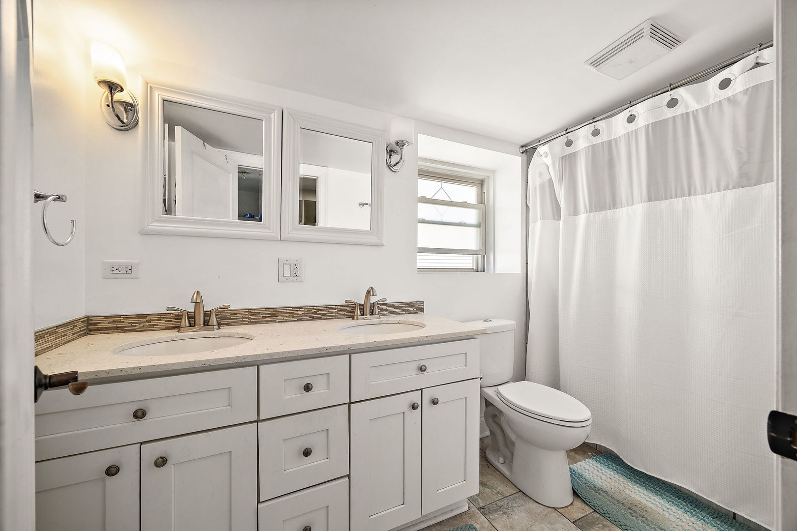 1435 Gunderson Avenue, Berwyn, IL 60402