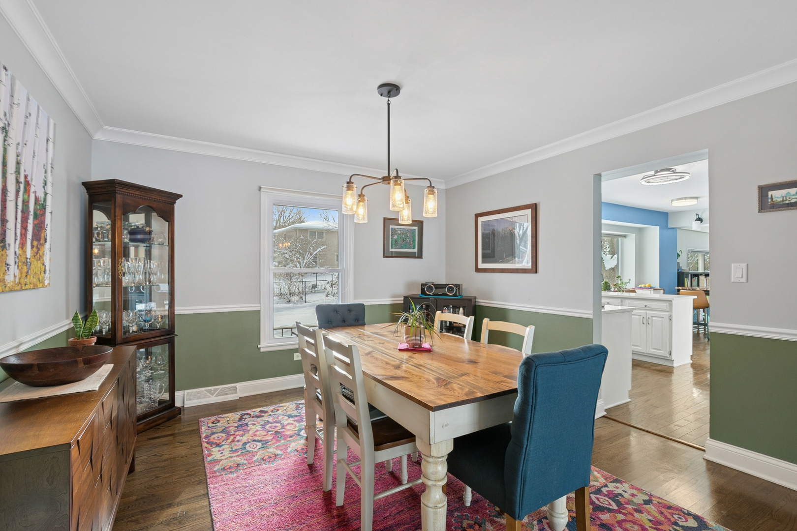 Libertyville, IL 60048