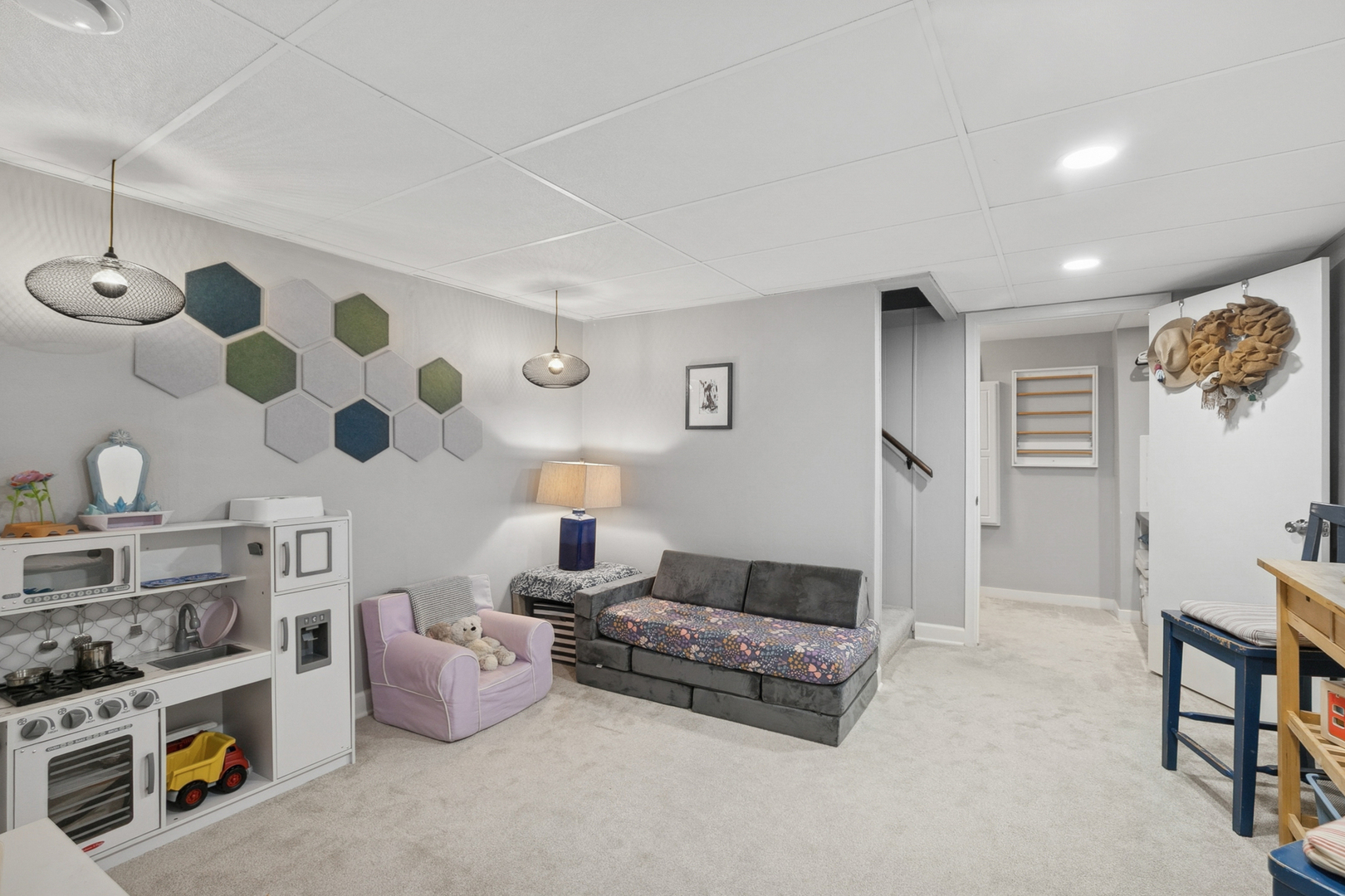 Libertyville, IL 60048