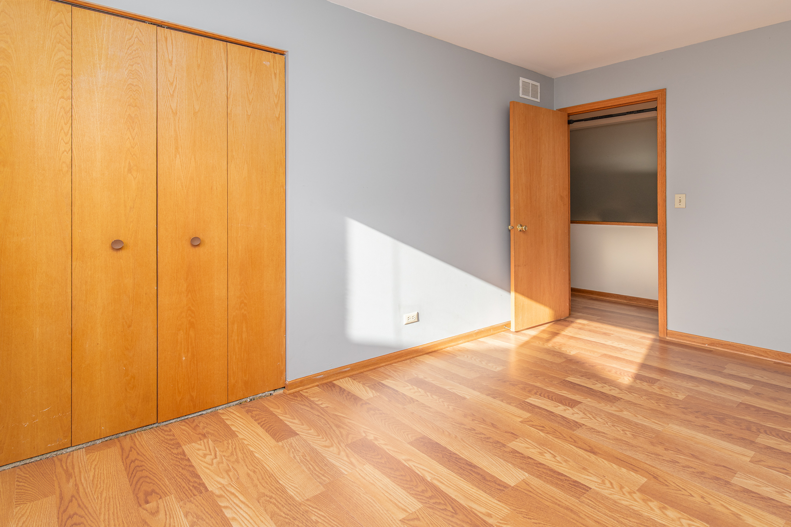 97 Mark Lane, Fox Lake, IL 60020