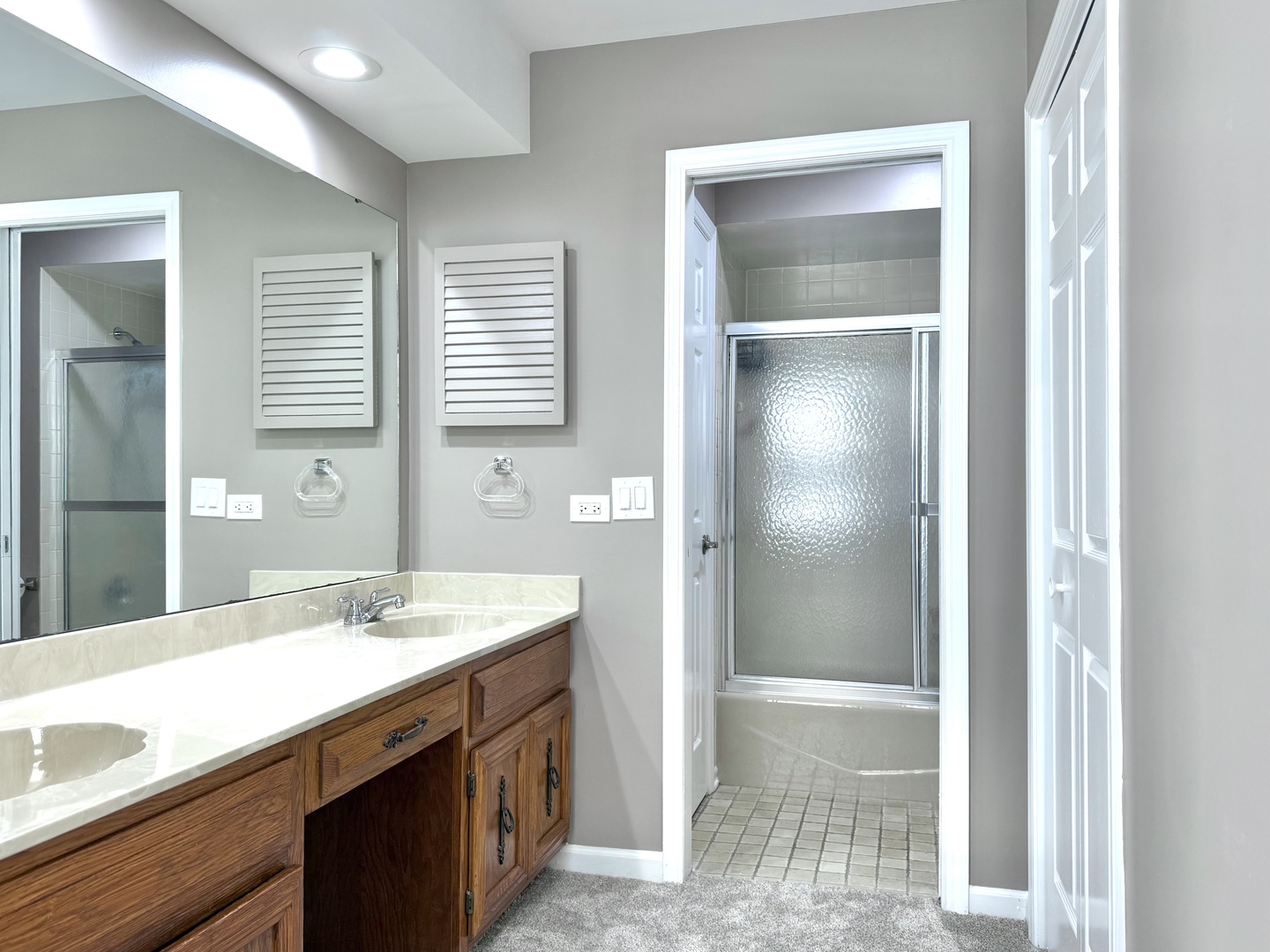 1209 W Bauer Road, Naperville, IL 60563