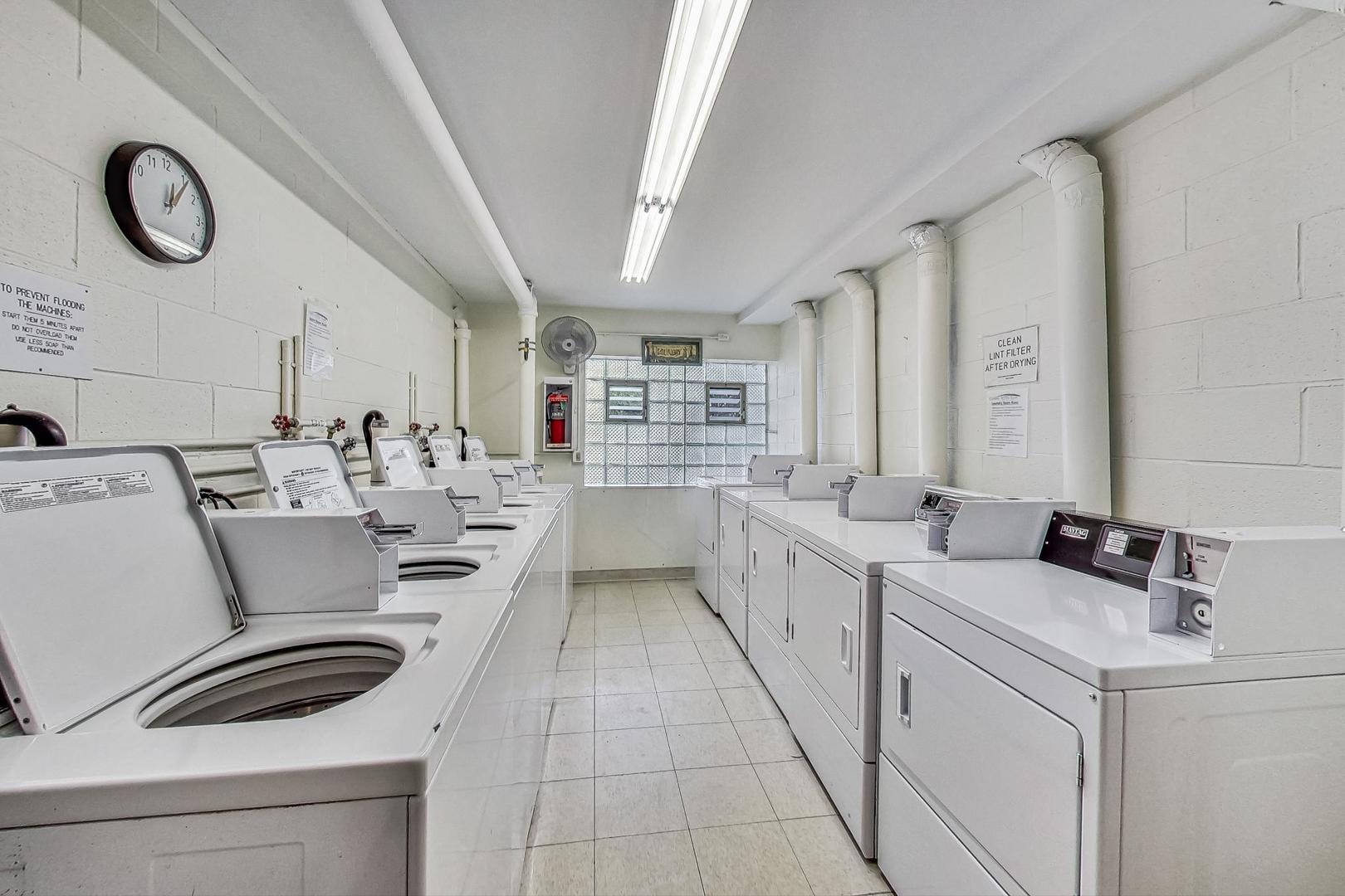 1025 S Fernandez Avenue #3B, Arlington Heights, IL 60005