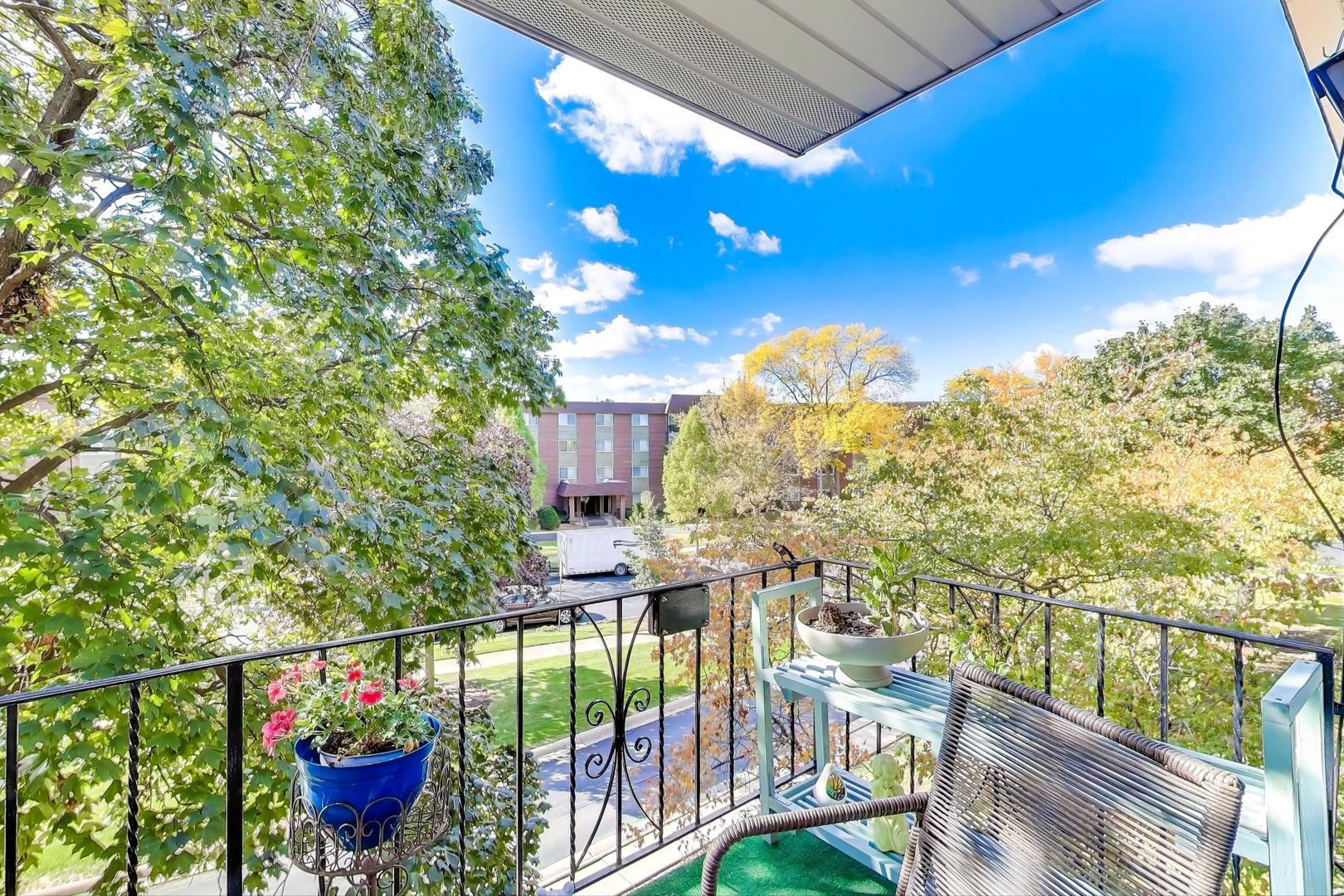 1025 S Fernandez Avenue #3B, Arlington Heights, IL 60005