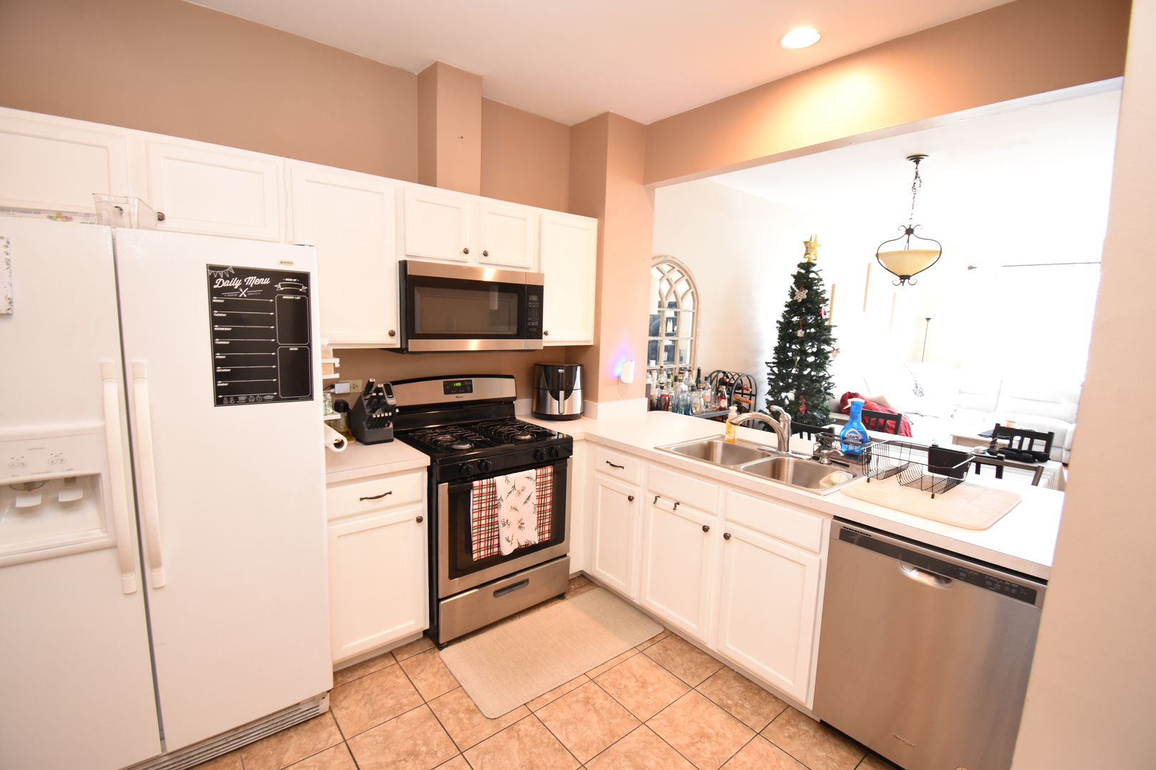 5552 Elizabeth Place, Rolling Meadows, IL 60008