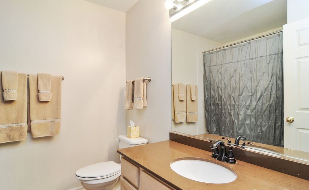 5552 Elizabeth Place, Rolling Meadows, IL 60008