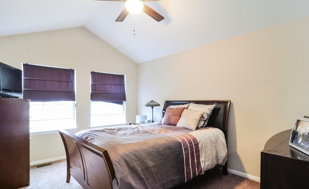 5552 Elizabeth Place, Rolling Meadows, IL 60008