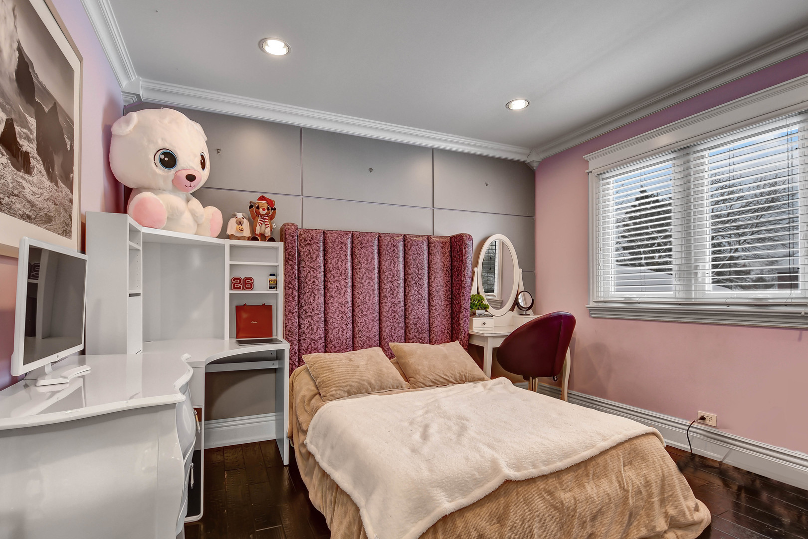 491 OLD SURREY Lane #B, Hinsdale, IL 60521