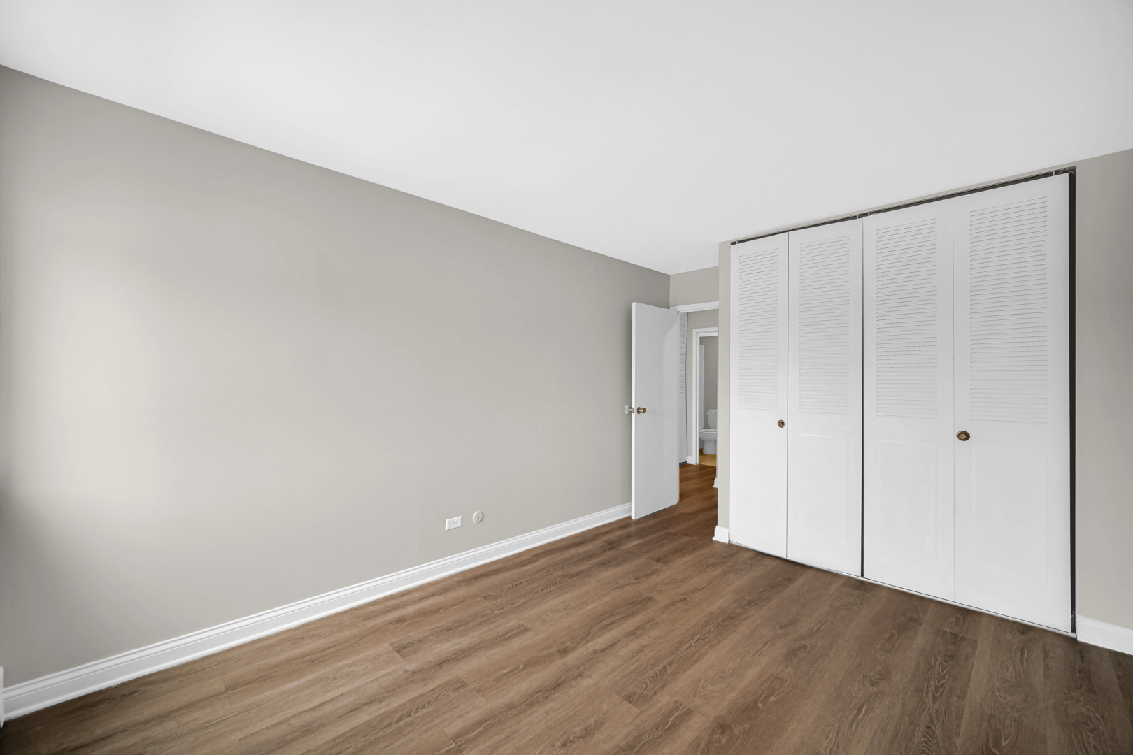 9725 S Karlov Avenue #402, Oak Lawn, IL 60453