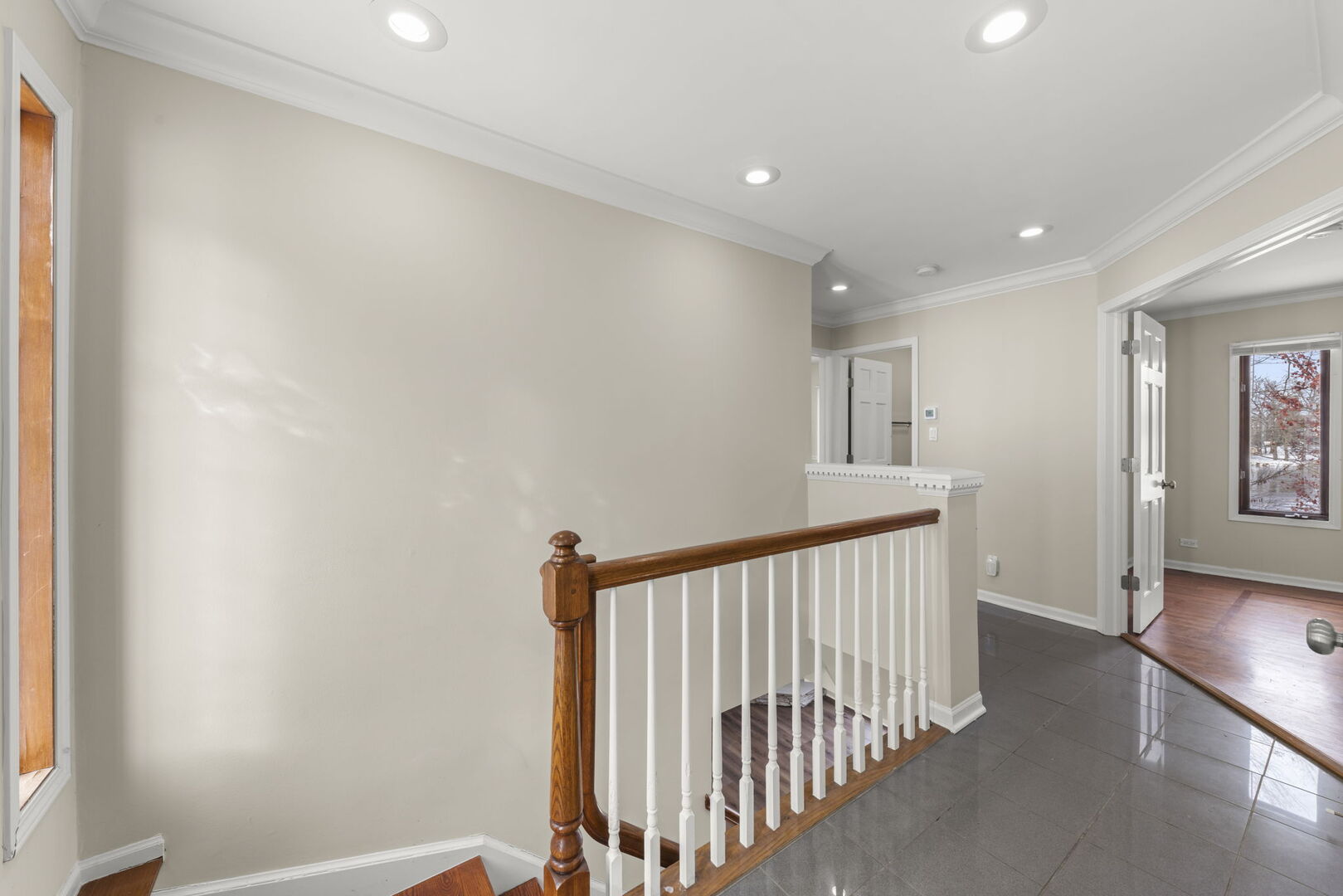 338 Hiawatha Drive, Lake In The Hills, IL 60156