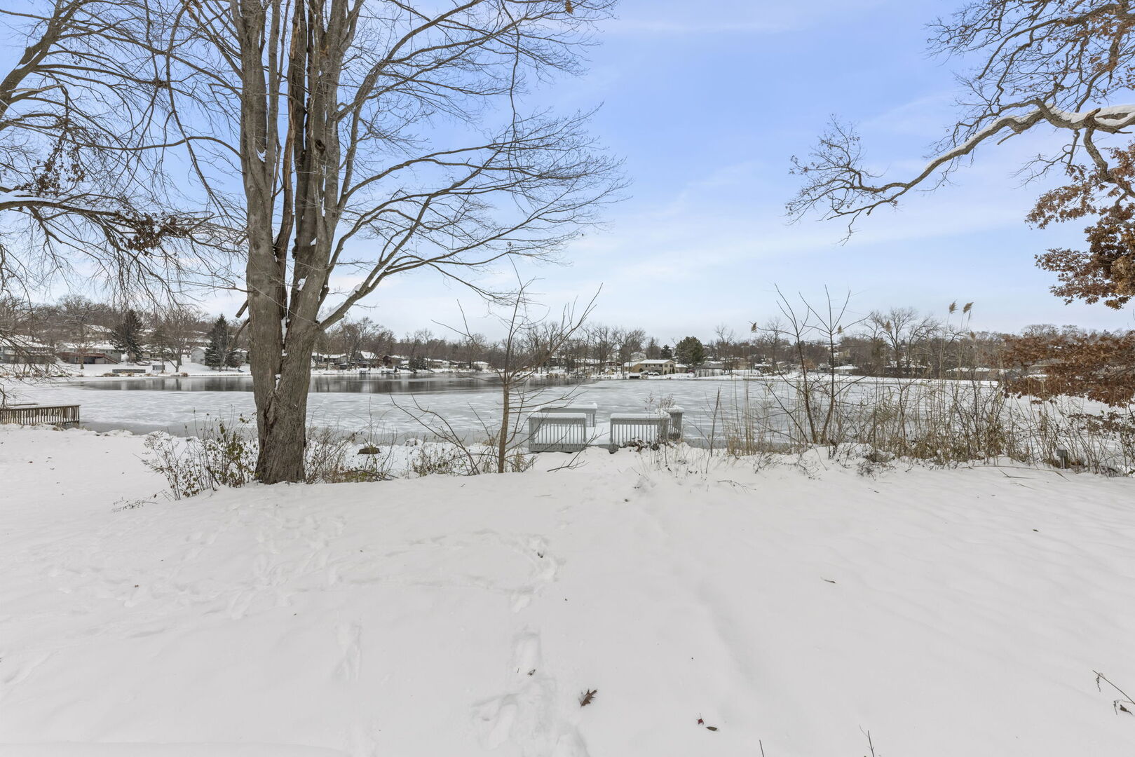 338 Hiawatha Drive, Lake In The Hills, IL 60156