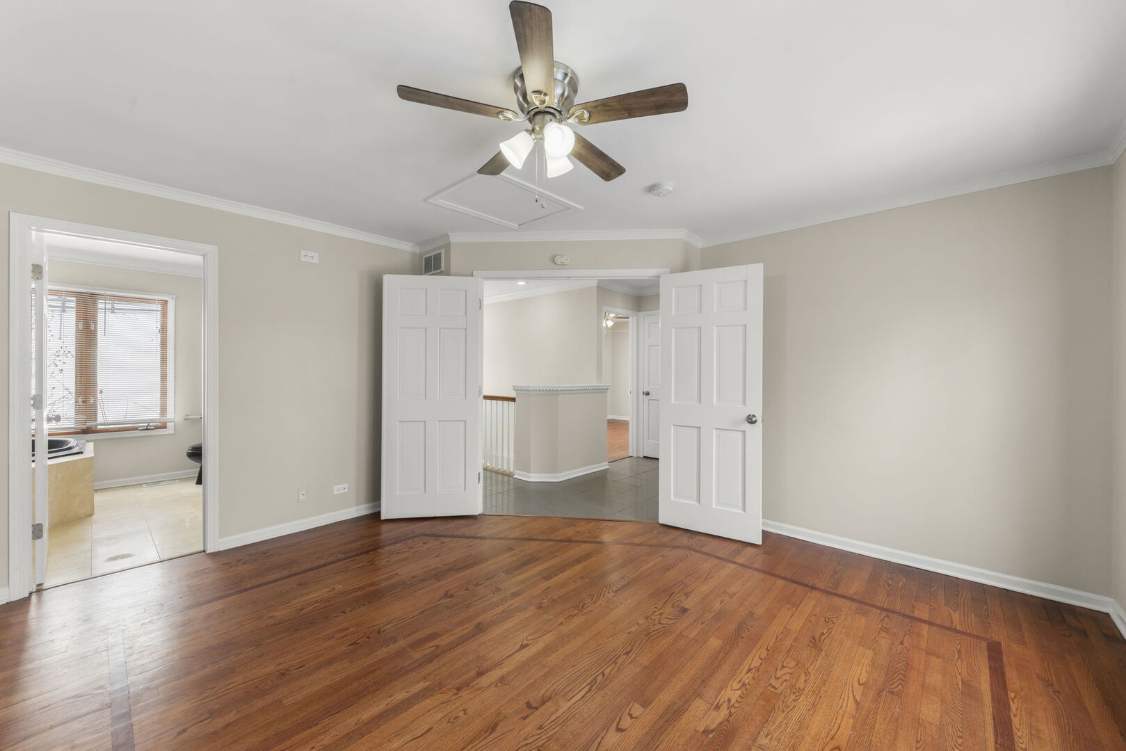 338 Hiawatha Drive, Lake In The Hills, IL 60156