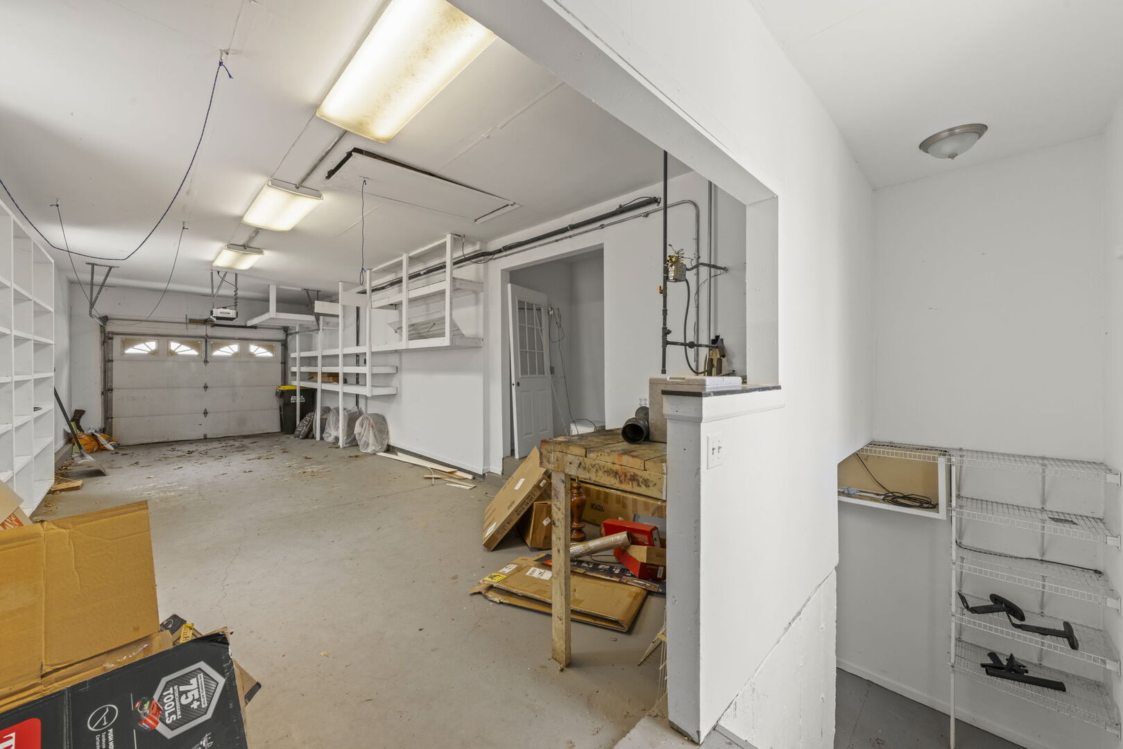 338 Hiawatha Drive, Lake In The Hills, IL 60156