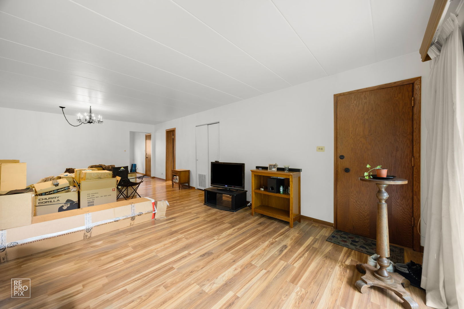 8604 W 95 Place #102, Hickory Hills, IL 60457