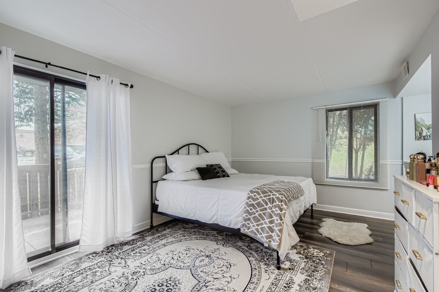 6050 Lake Bluff Drive #101, Tinley Park, IL 60477