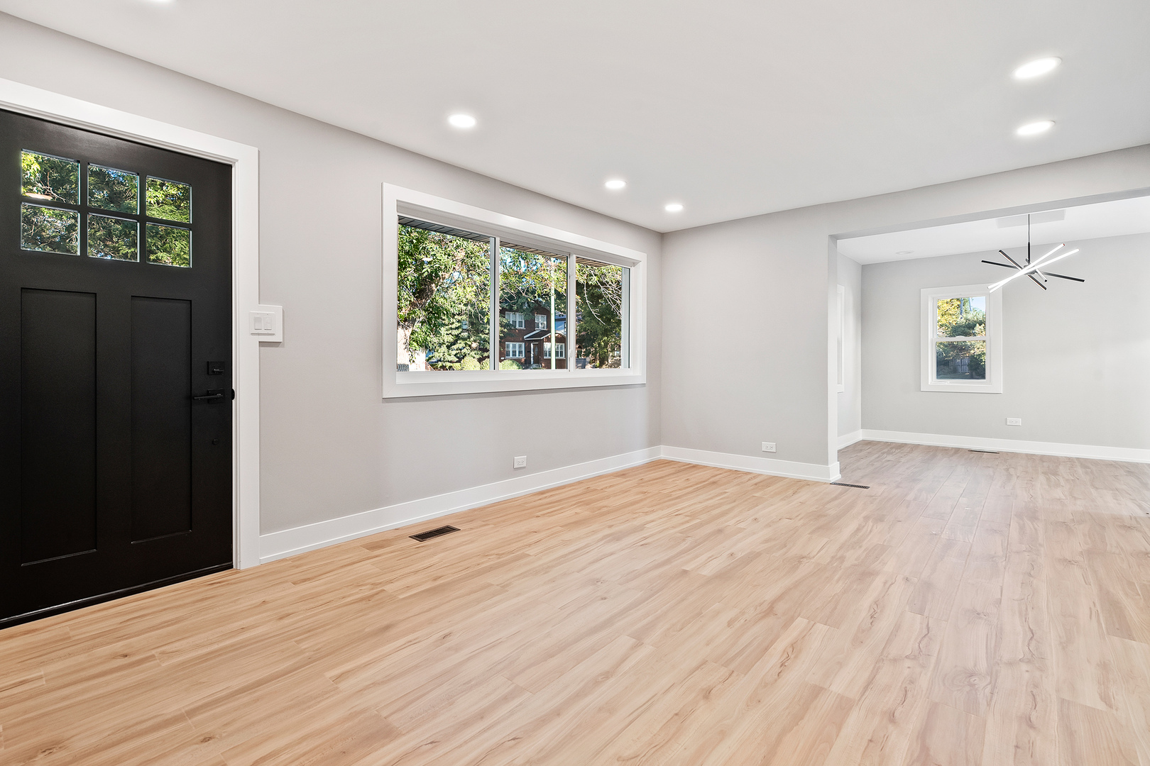 9427 S Charles Street, Chicago, IL 60643