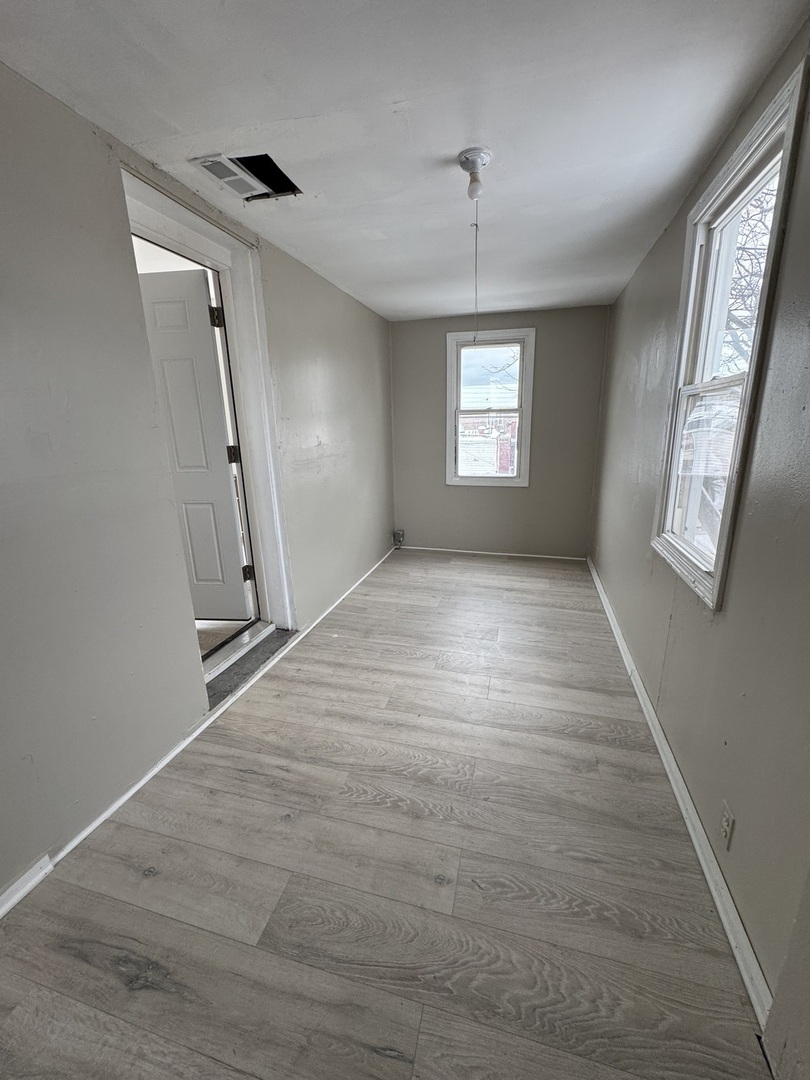 2206 S Oakley Avenue #2B, Chicago, IL 60608