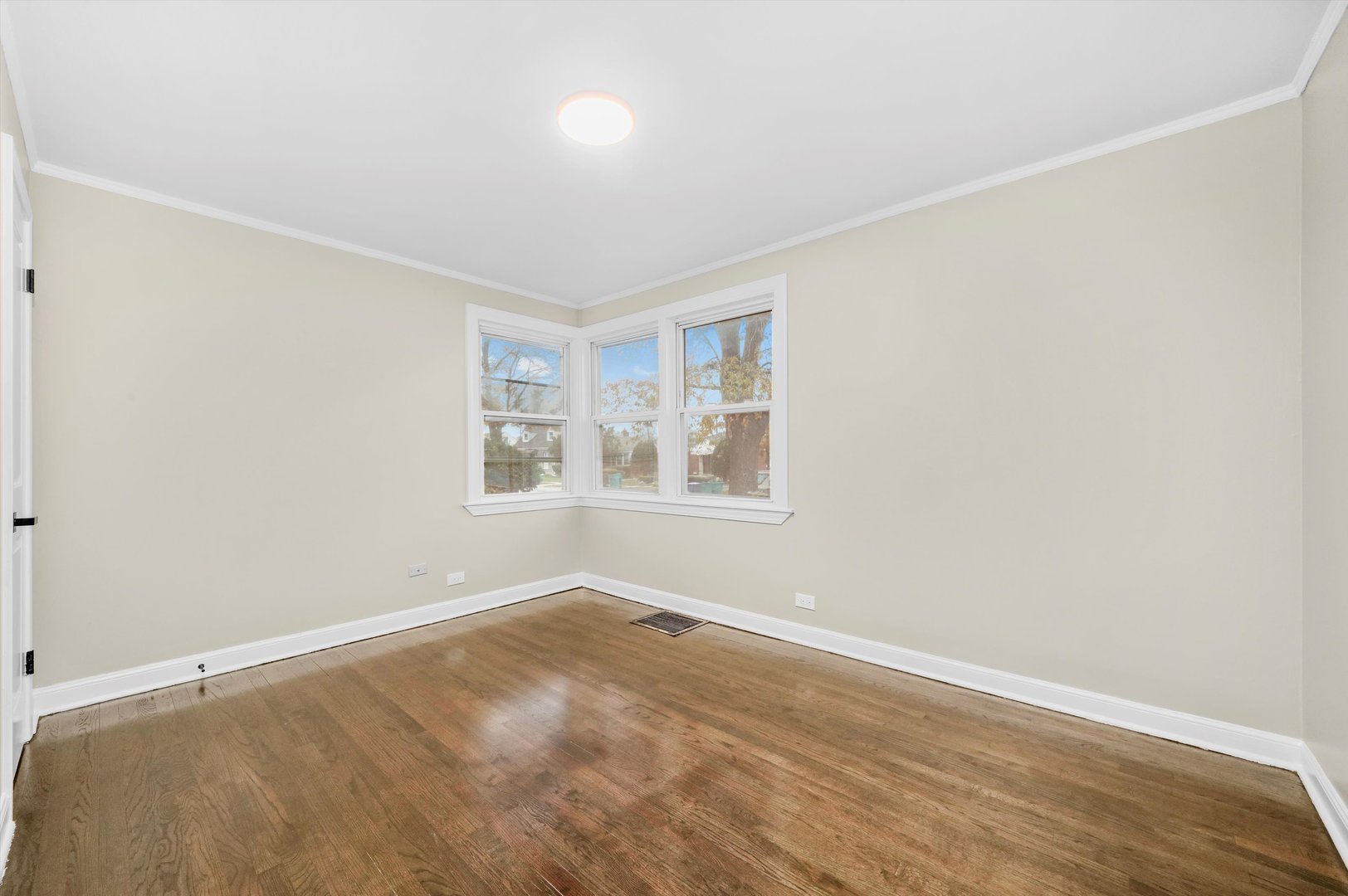 410 ENGLEWOOD Avenue, Hillside, IL 60162