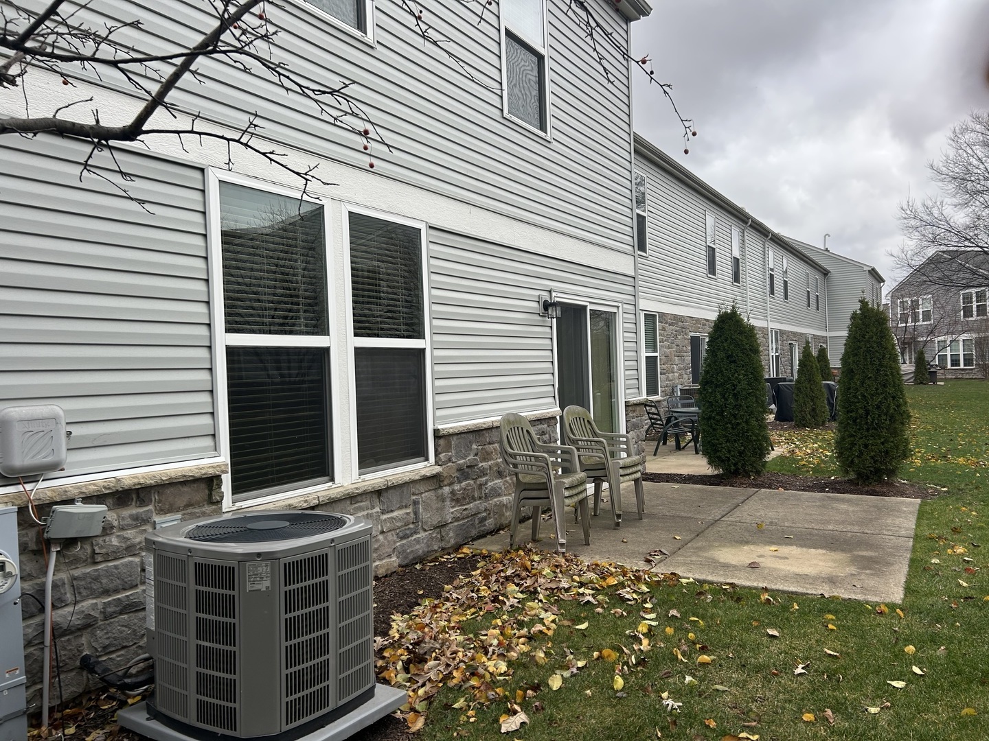 600 HAWLEY Drive, Oswego, IL 60543