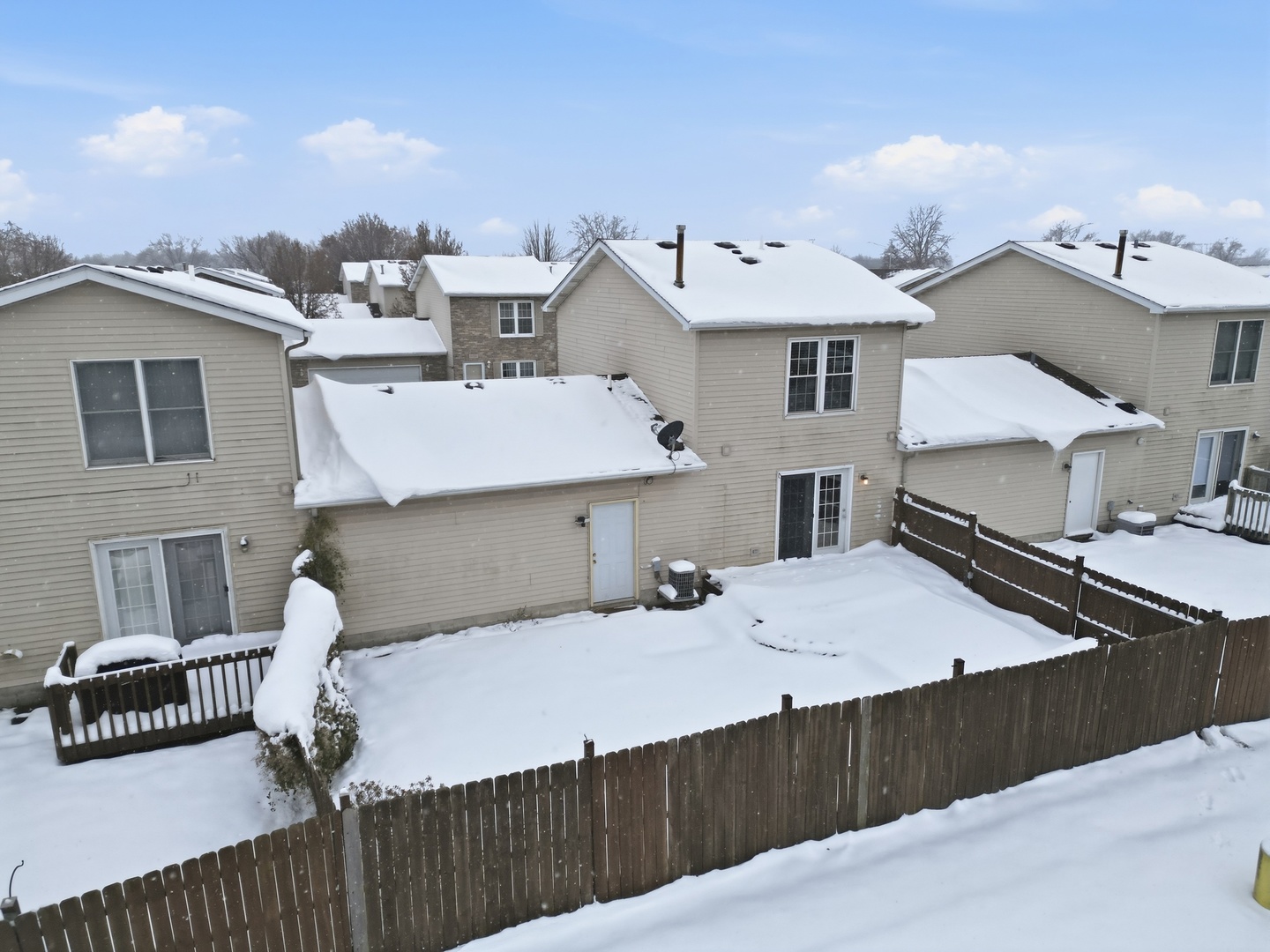 528 Briarwood Drive, Dyer, IN 46311