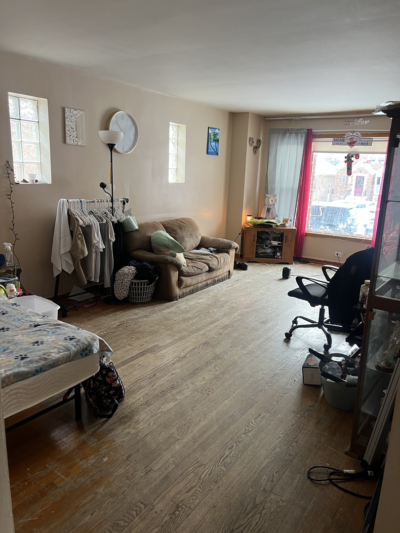 6106 W Lawrence Avenue, Chicago, IL 60630