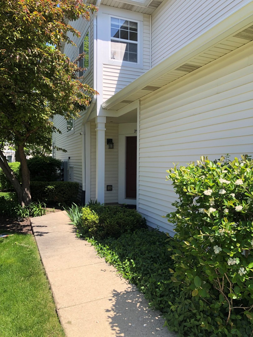 2911 Stockton Court, Naperville, IL 60564