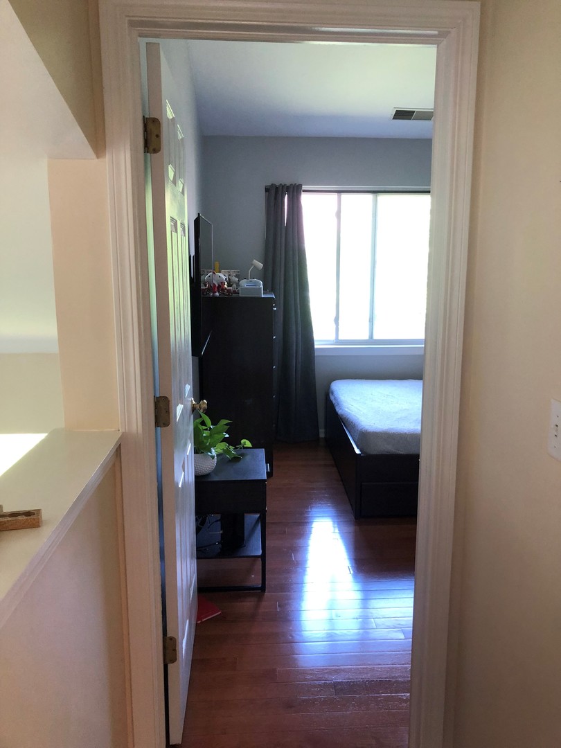 2911 Stockton Court, Naperville, IL 60564