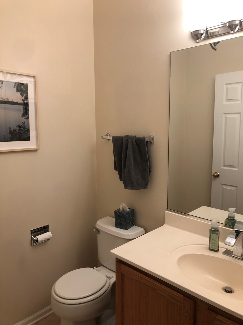 2911 Stockton Court, Naperville, IL 60564