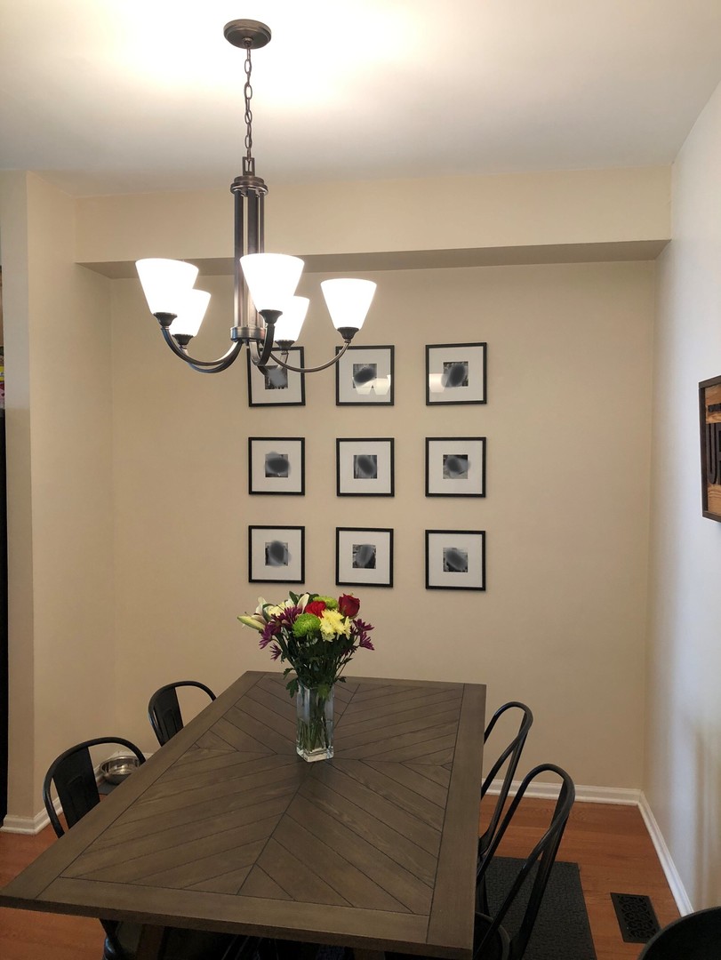 2911 Stockton Court, Naperville, IL 60564